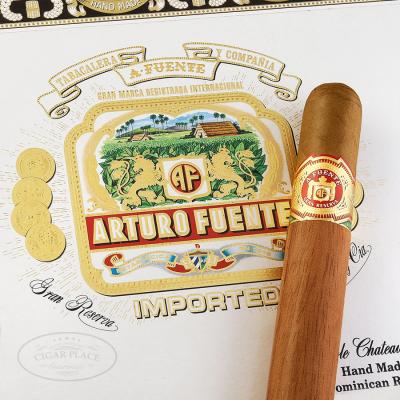 Arturo Fuente Naturalny zamek Fuente Royal Salute