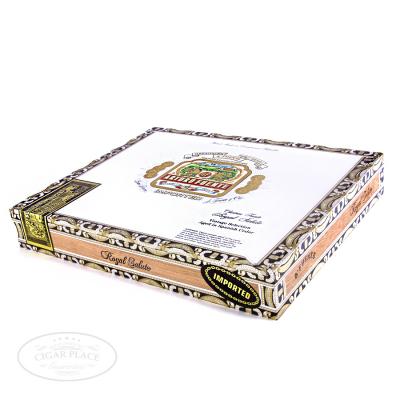 Arturo Fuente Chateau cresciuto al sole Fuente Royal Salute
