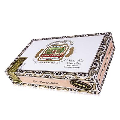 Arturo Fuente Belicoso cubano coltivato al sole
