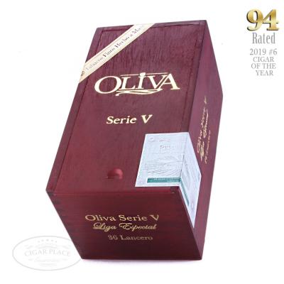 Oliva Serie V Lancero - Sigaro n. 6 dell'anno 2019