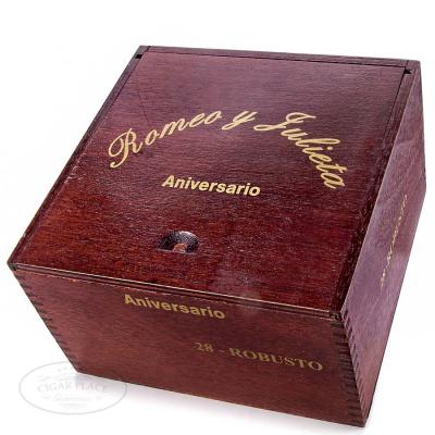Romeo Y Julieta Anniversario Robusto