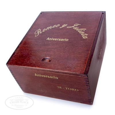 Romeo Y Julieta Anniversario Toro